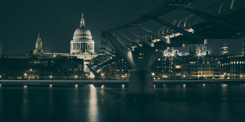 中国设计美学的三重维度：室内、工业与复古设计的当代对话