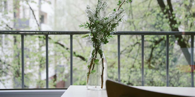 从复古回潮到工业革新：探索中国设计应用的双重脉络