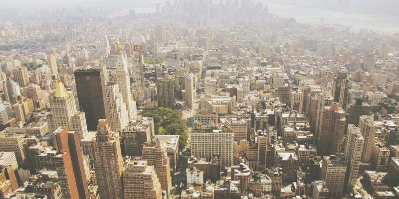 创意设计新纪元：AIGC工具如何重塑中国设计服务的创意生成与决策流程