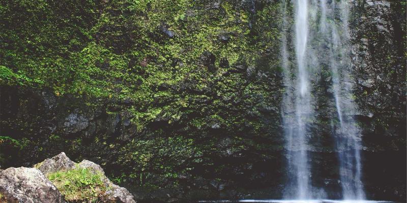 设计驱动品牌新生：国潮3.0时代的设计服务、设计师作品与精准对接策略